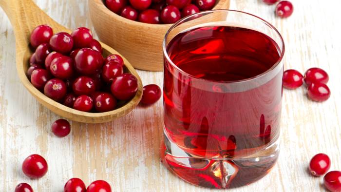 Целебный напиток из клюквы Целебный напиток