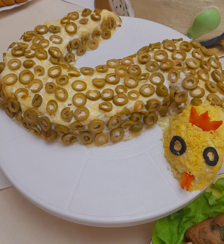 Новогоднее блюдо. Салат Змейка Новогодние и Рождественские блюда