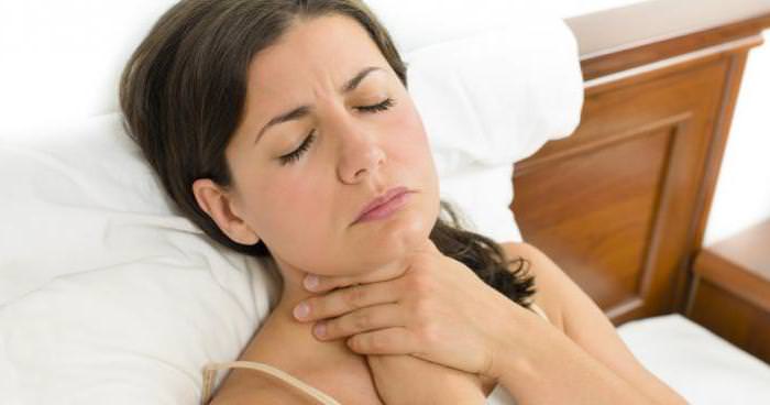 Кашель и щекотание в горле нарушают сон и привычный ритм жизни