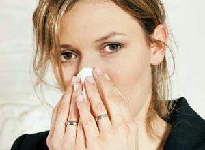 Насморк тоже может провоцировать кашель. Насморк тоже может провоцировать кашель.