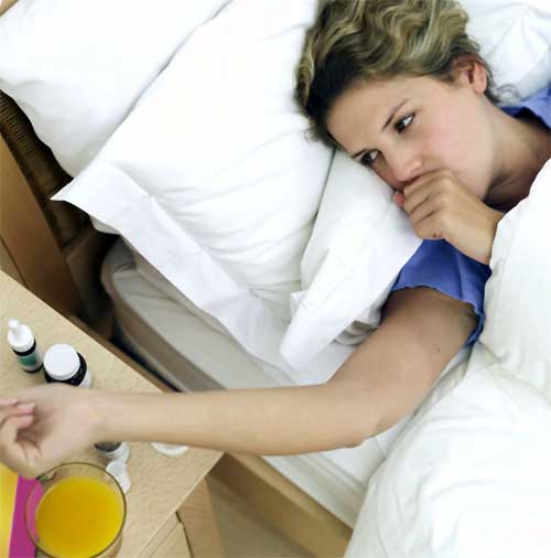 При кашле желательно соблюдать постельный режим. При кашле желательно соблюдать постельный режим.