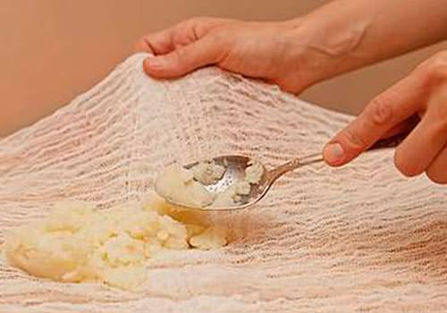 Рекомендуется делать компрессы Рекомендуется делать компрессы